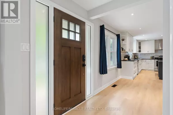 Hamilton (ancaster), ON L9G2W9,136 MOHAWK ROAD