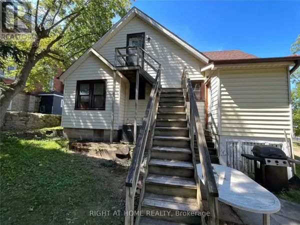 Lincoln (beamsville), ON L0R1B0,4287 QUEEN (UPPER UNIT ) STREET