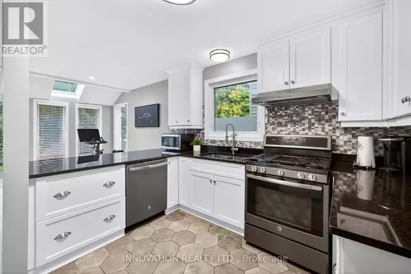 Ottawa, ON K2J3H9,7 HYANNIS AVENUE