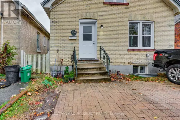 London East (east B), ON N6A2W1,231 RAYMOND AVENUE