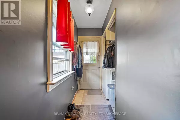 St. Catharines (secord Woods), ON L2P1Y7,60 ROSEDALE AVENUE