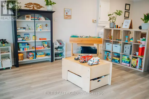 Quinte West (trenton Ward), ON K8V5P8,255 Glen Miller RD #3