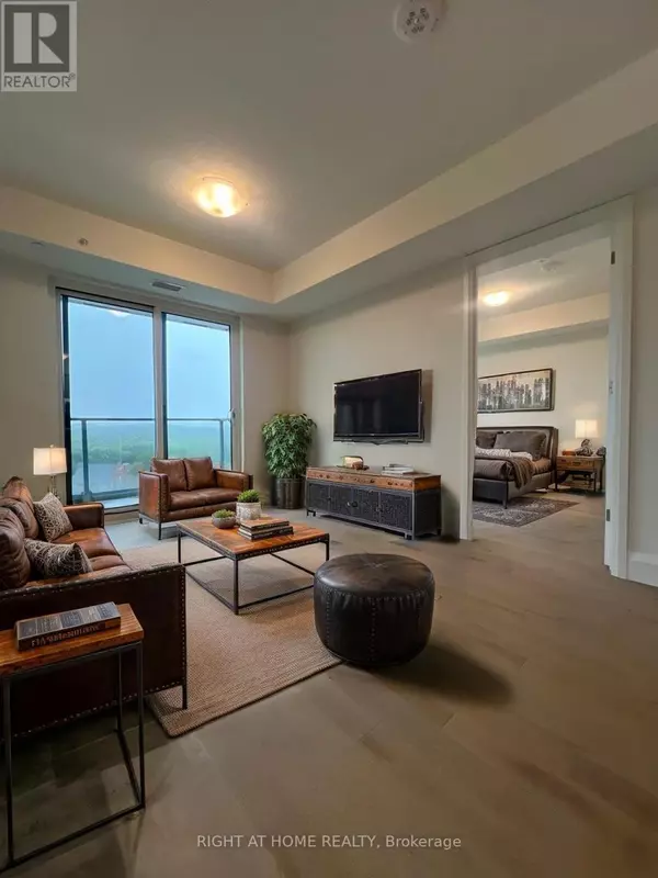 93 Arthur ST South #1113, Guelph (st. Patrick's Ward), ON N1E0T3