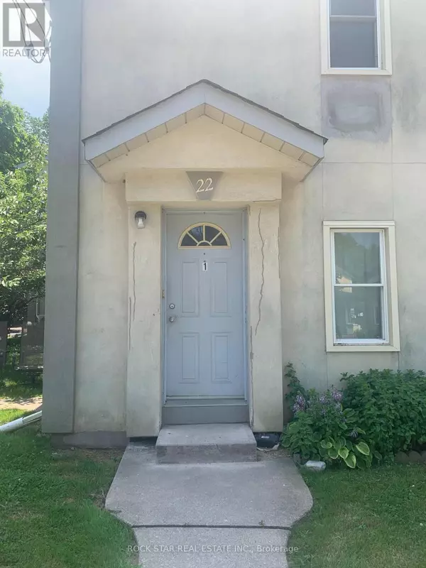St. Catharines (downtown), ON L2R1Z4,22 Dacotah ST #1