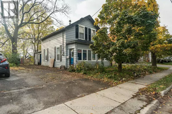 Guelph (downtown), ON N1H3B3,18 FOSTER AVENUE