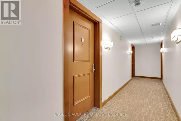 Ottawa, ON K1N0B6,195 Besserer ST #202