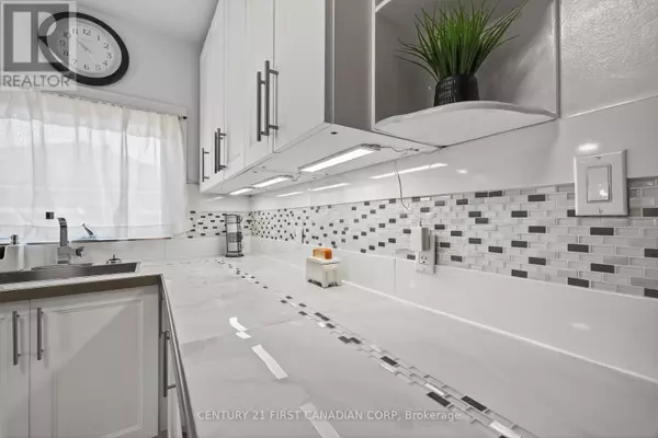 Chatham-kent (blenheim), ON N0P1A0,70 JANE STREET