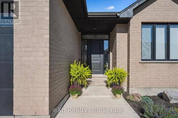 Centre Wellington (fergus), ON N1M0H5,86 REA DRIVE