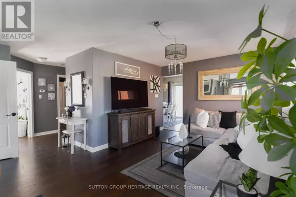 Kawartha Lakes (lindsay), ON K9V0A6,99 SWEETNAM DRIVE