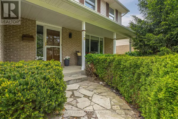 London South (south M), ON N6K1W4,24 BARTLETT CRESCENT