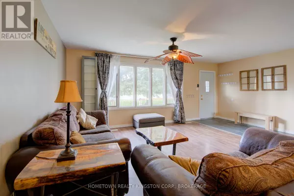 Frontenac (frontenac South), ON K0H1V0,5314-5316 HIGHWAY 38