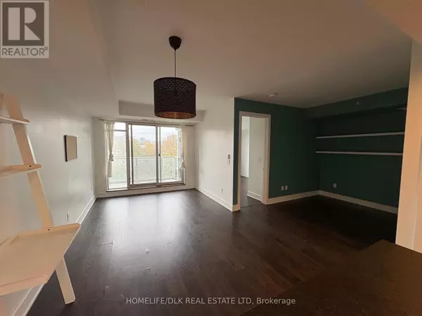 Ottawa, ON K1L8A7,7 Marquette ST #305