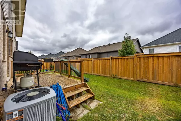 Tillsonburg, ON N4G0J2,19 SIERRA STREET