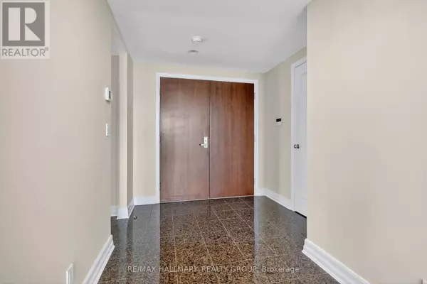 Ottawa, ON K1V1V6,3590 Rivergate WAY #1707