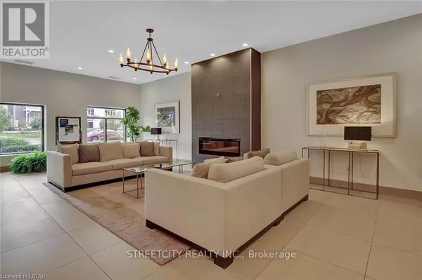 London North (north R), ON N6G0P6,240 Villagewalk BLVD North #903