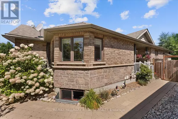 Centre Wellington (elora/salem), ON N0B1S0,77 FINNIE LANE