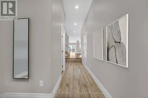 Prince Edward County (picton Ward), ON K0K2T0,75 MARKLAND AVENUE