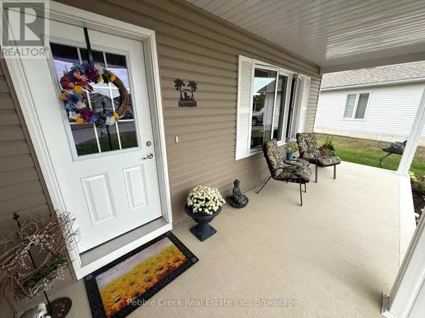 Ashfield-colborne-wawanosh (colborne), ON N7A0C6,209 LAKE BREEZE DRIVE