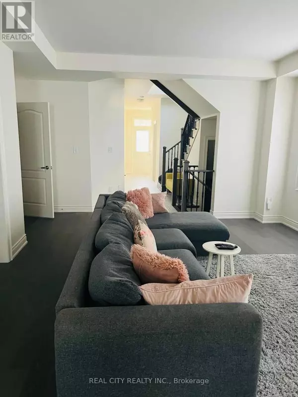 Cambridge, ON N1R5S2,56 BLOOMFIELD CRESCENT