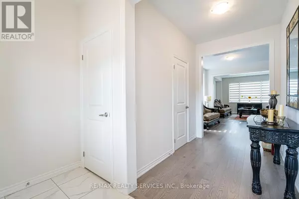 Brant (paris), ON N0E1N0,2 BLANEY STREET