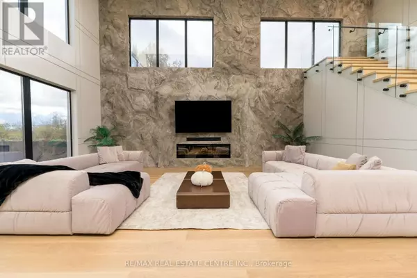 Amaranth, ON L9V1K4,295449 8TH LINE