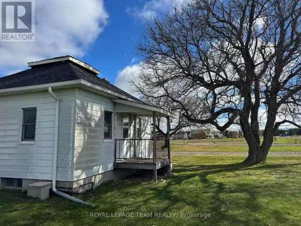 Ottawa, ON K0A3M0,3512 DUNROBIN ROAD