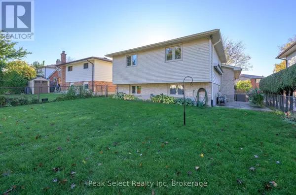 London East (east A), ON N5Y4Z8,220 REGAL DRIVE