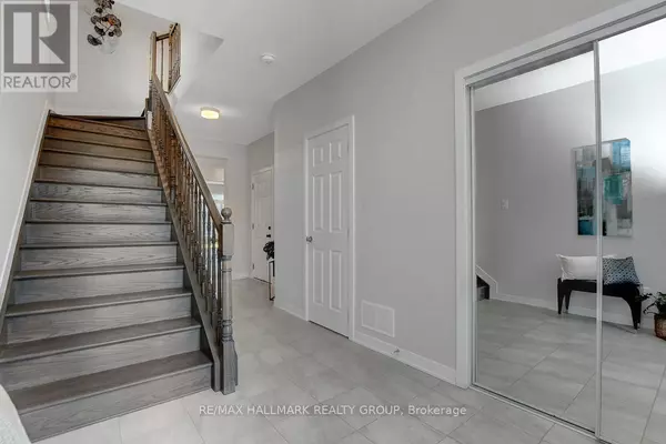 Ottawa, ON K2J7E5,610 FENWICK WAY