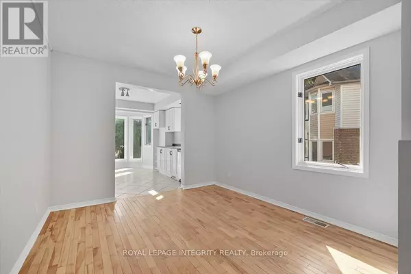 Ottawa, ON K2B6S6,2949 Richmond RD #4