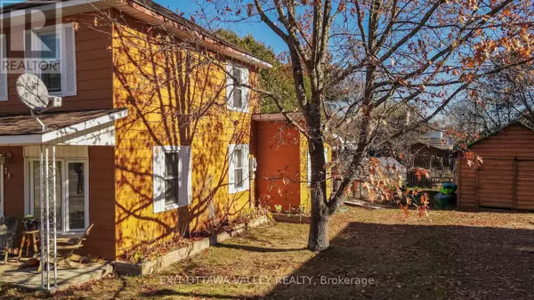 Madawaska Valley, ON K0J1B0,28 PAUGH LAKE ROAD