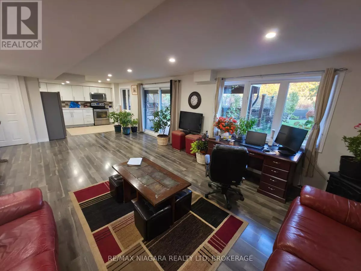 Niagara Falls (brown), ON L2H0P1,7879 Buckeye CRES #Lower