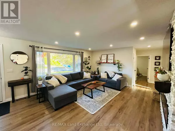 North Huron (wingham), ON N0G2W0,317 CARLING TERRACE