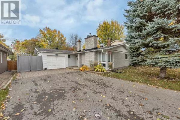 2018 QUINCY AVENUE, Ottawa, ON K1J6B3