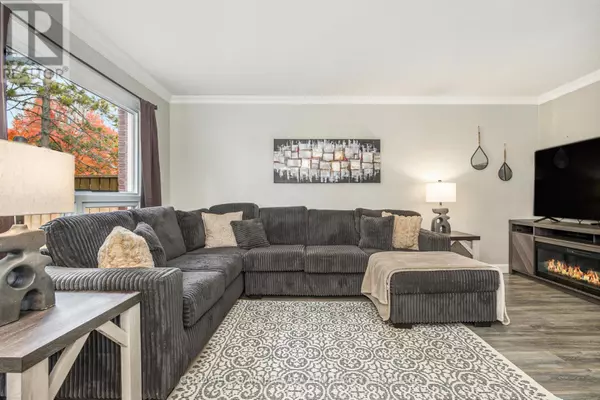 Ottawa, ON K2K1N5,110 RUTHERFORD COURT