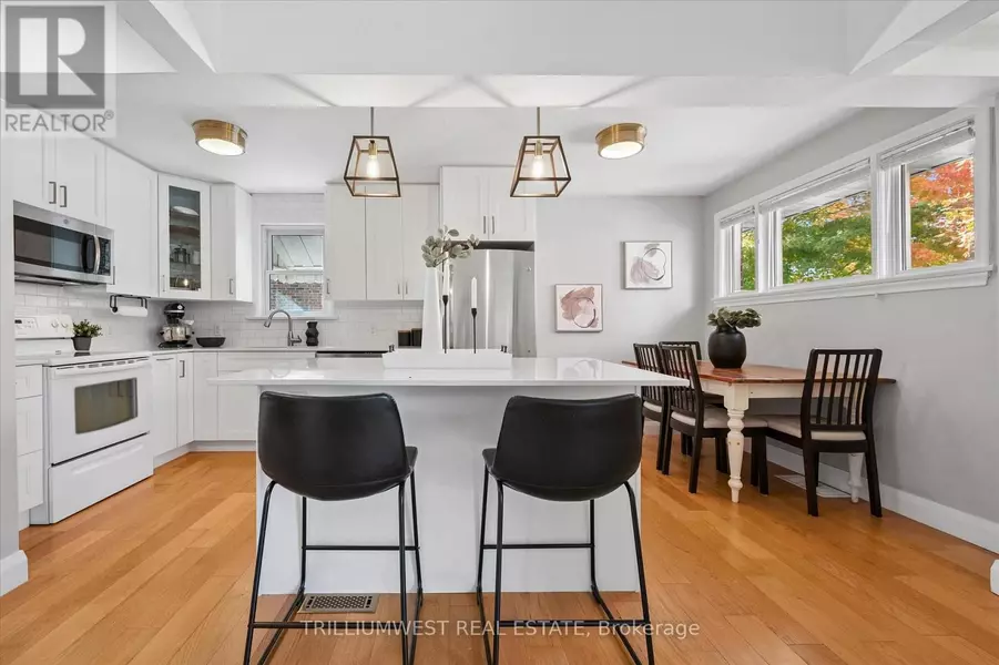 131 ROGER STREET, Waterloo, ON N2J1A7