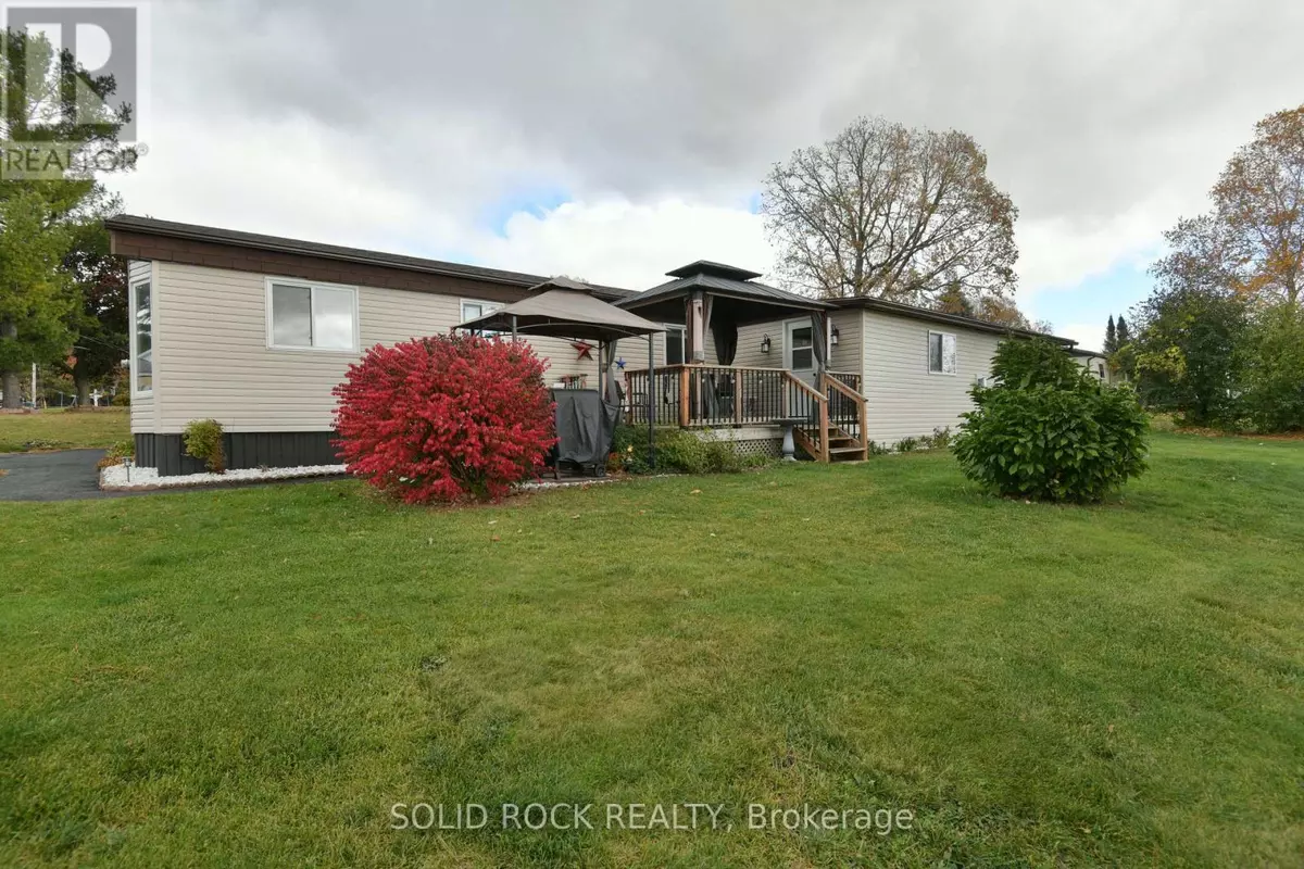 Mcnab/braeside, ON K0A3L0,26 EVERGREEN LANE