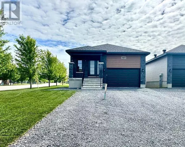 1232 MONBLANC CRESCENT, Russell, ON K0A1W0