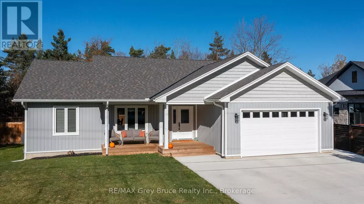 South Bruce Peninsula, ON N0H2G0,611 SIXTH STREET N