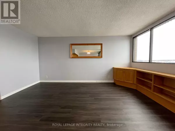 Ottawa, ON K1V9A7,1285 Cahill DR #1203