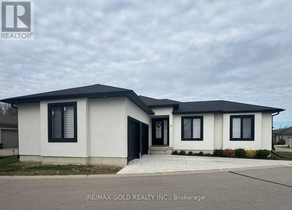 5 John Pound RD #11, Tillsonburg, ON N4G5X3