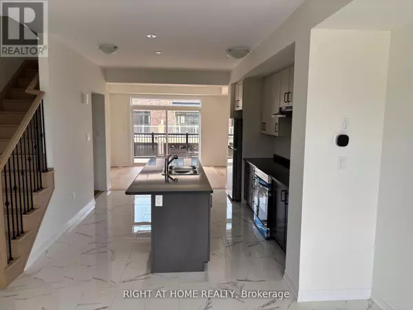 Thorold (hurricane/merrittville), ON L3B5N5,52 LILAC LANE