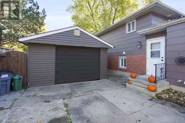 London South (south O), ON N6J2X1,122 ST LAWRENCE BOULEVARD