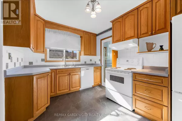 St. Catharines (fairview), ON L2N6H3,35 ALLAN DRIVE