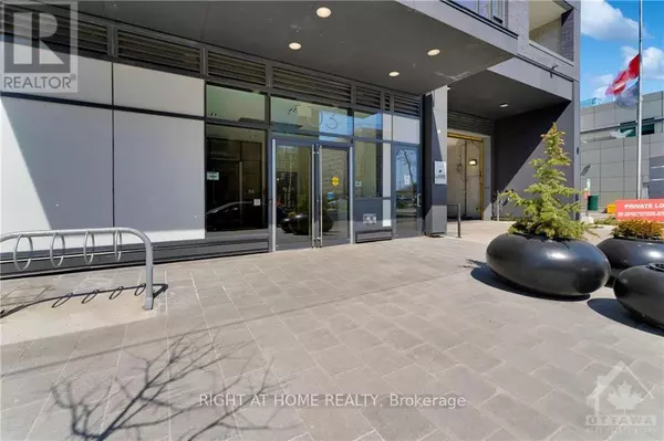 Ottawa, ON K2P1J5,203 CATHERINE ST #509