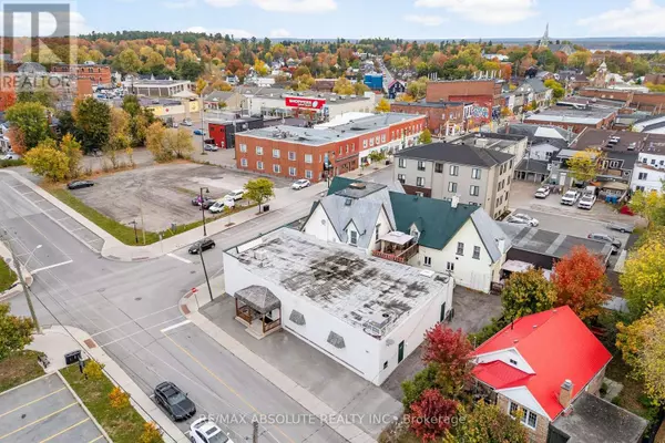 Arnprior, ON K7S2N4,75 JOHN STREET N