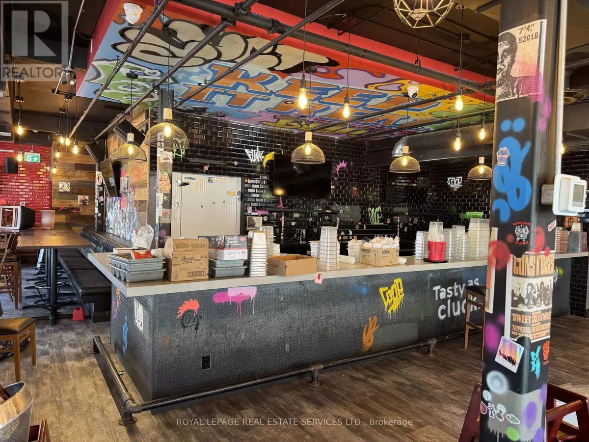 Kitchener, ON N2H2G7,1 QUEEN STREET N