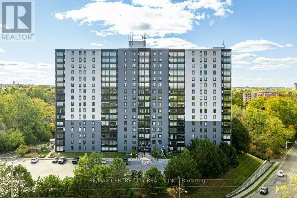 London South (south J), ON N5Z4W5,45 Pond Mills RD #812