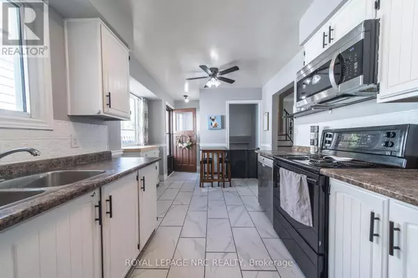 Niagara Falls (morrison), ON L2E6Y4,4228 YORK DRIVE