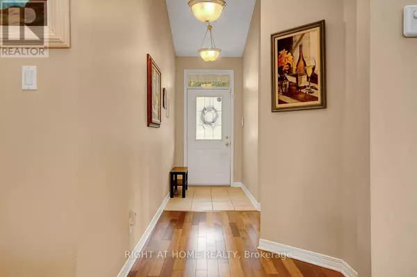 Ottawa, ON K2S1W8,36 SABLE RUN DRIVE