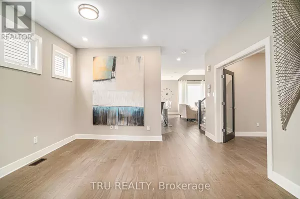 Ottawa, ON K2S0Z2,670 PARADE DRIVE